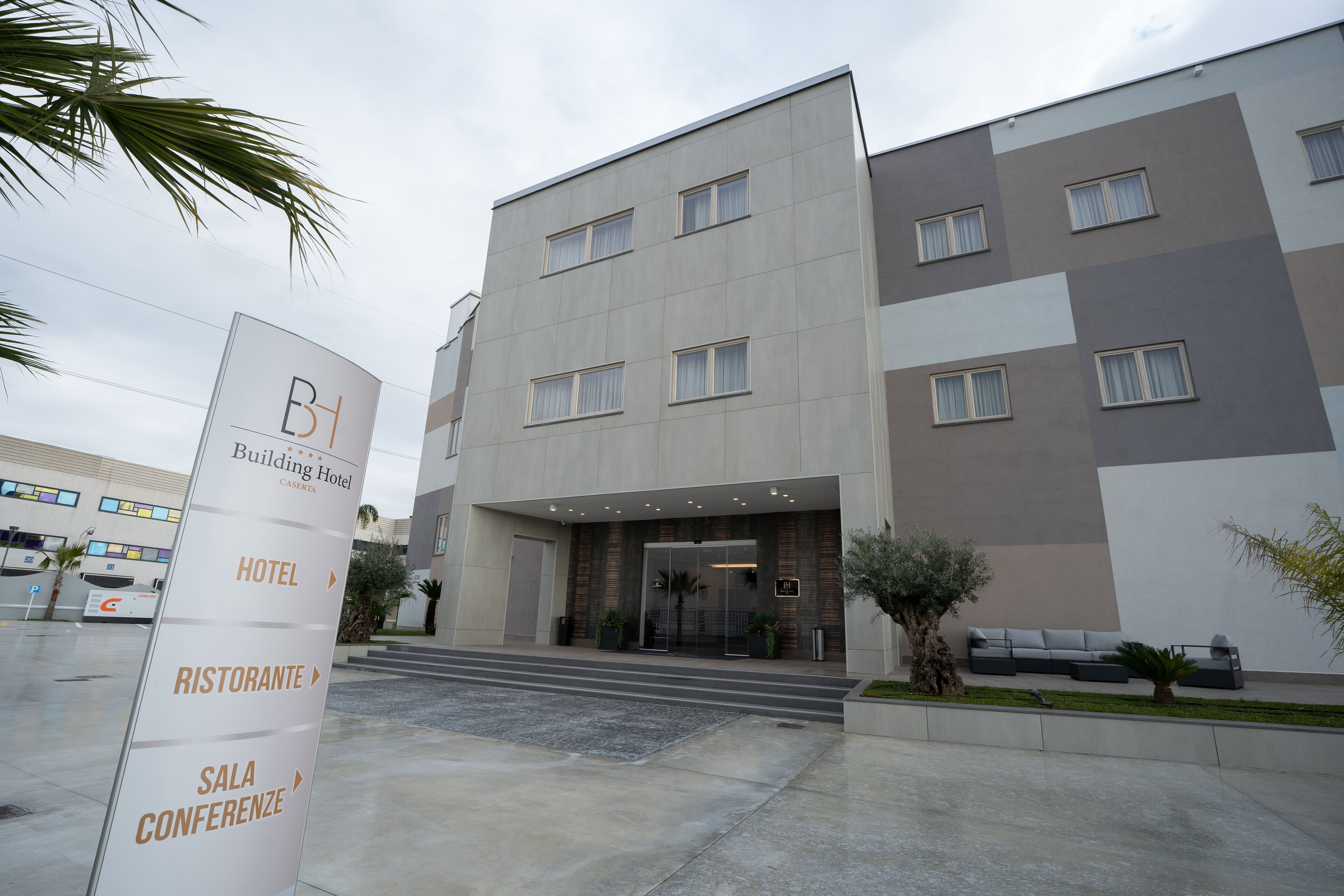 Photo - Building Hotel