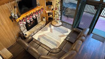 Smart-tv, pejs, videospil, dvd-afspiller