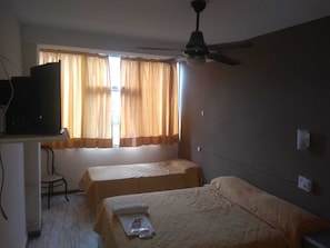 In-room safe, free WiFi
