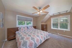 3 chambres, bureau, Wi-Fi gratuit, draps fournis