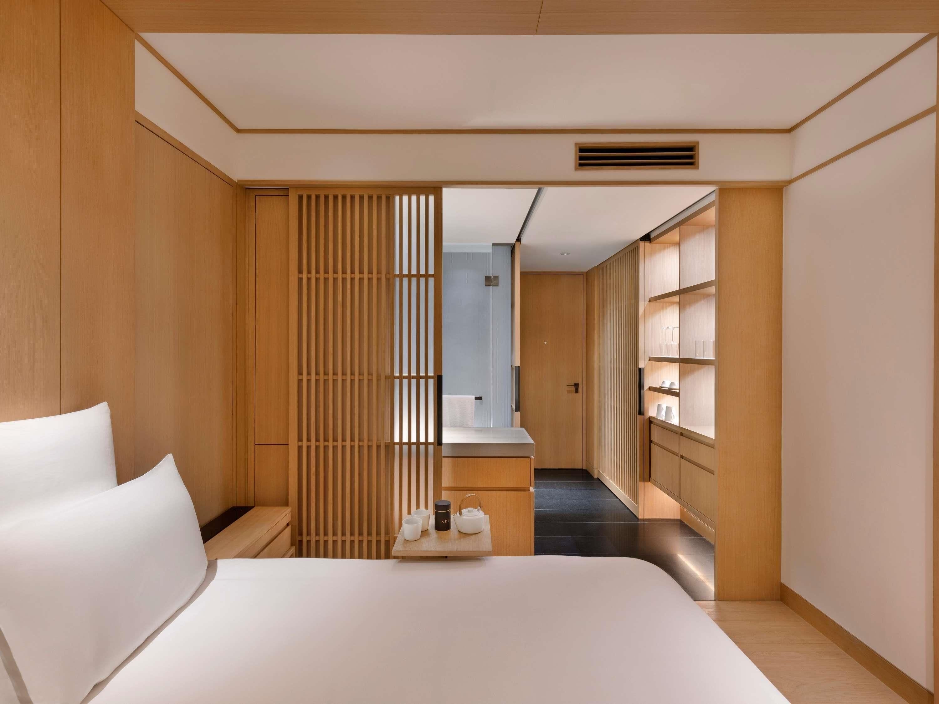 Superior kamer, 1 kingsize bed, uitzicht op de stad | Een minibar, een kluis op de kamer, gratis wifi, beddengoed