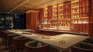 Cocktail bar