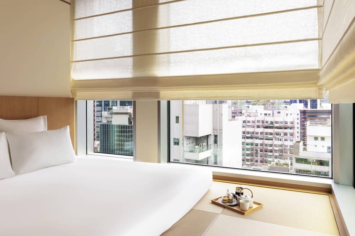 Deluxe Room, 1 King Bed (Japanese-style Tatami) | Minibar, in-room safe, free WiFi, bed sheets