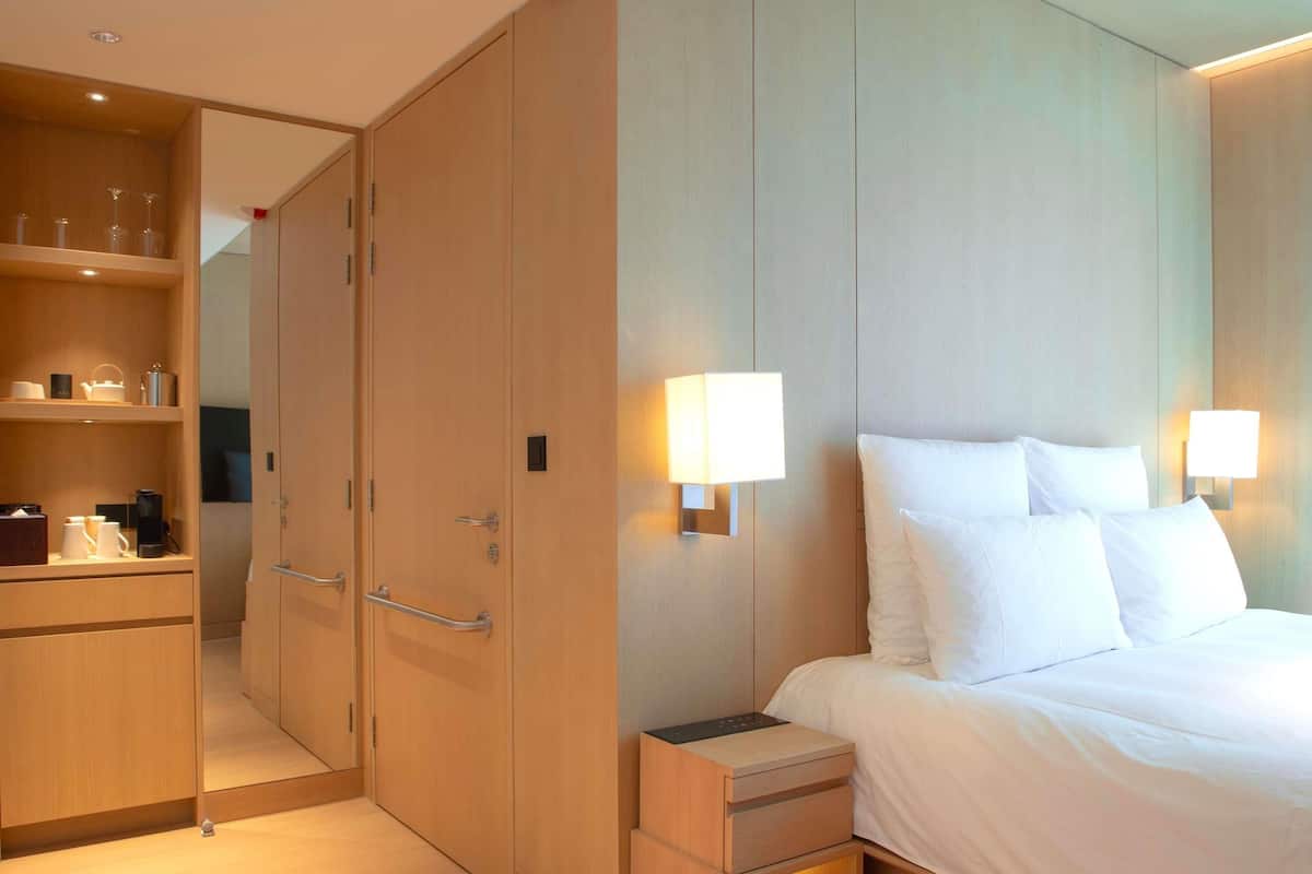 Superior kamer, 1 kingsize bed, toegankelijk voor mindervaliden | Een minibar, een kluis op de kamer, gratis wifi, beddengoed