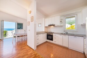 Apartment | Private kitchen