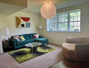 TV - NEW! Huge Catskill Private Getaway ~2 Acres (Catskill)