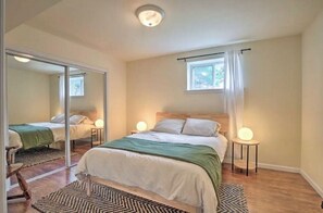 2 bedrooms, laptop workspace, WiFi