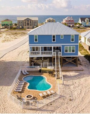 Exterior - Lazy Lady - Waterfront, 8Br, Private Beach, Heated Pool, Sleeps 30 (Gulf Shores)