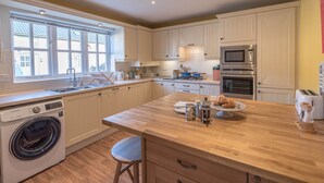 Private kitchen - 3 The Gables (Leiston)