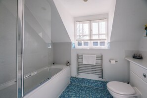 Maison (3 Bedrooms) | Salle de bain | Baignoire, serviettes fournies