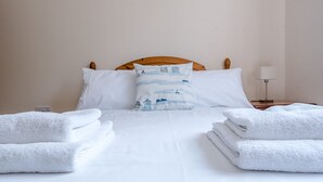 Unclassified image, 3 of 21, button - Sea Dream House, Kessingland (Lowestoft)