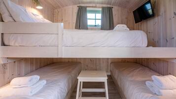 Chalet (1 Bedroom) | 1 slaapkamer, reisbedje, beddengoed