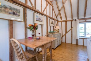 Dining - The Hayloft Boundary Farm Air Manage Suffolk (Woodbridge)