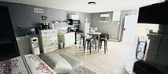 Cozy Private studio Hobby Airport