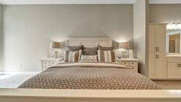 2 bedrooms, iron/ironing board, WiFi