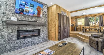 Colorado Mountain House - Views and a Hot Tub!