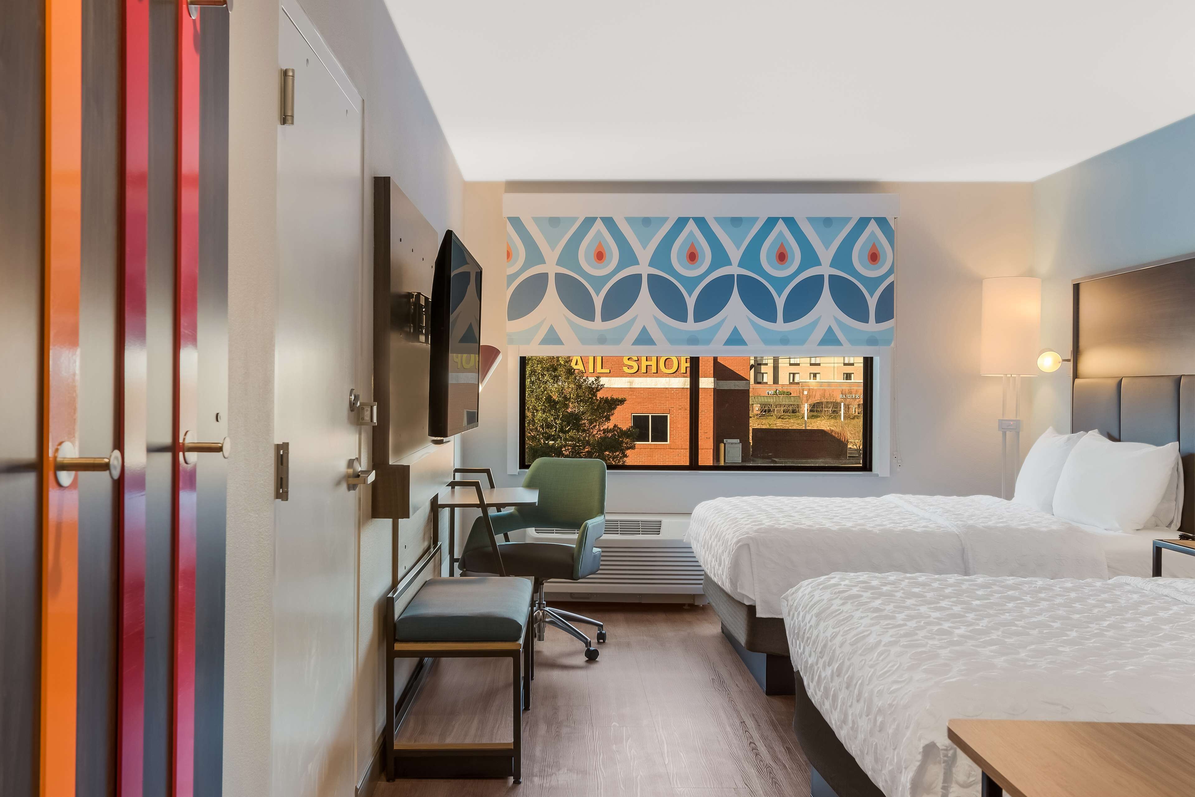 Rom, 2 queensize-senger, tilgjengelighetstilpasset (Hearing) | Skrivebord, blendingsgardiner, strykejern/-brett og wi-fi (inkludert)