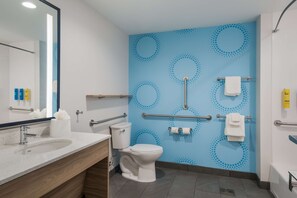 Room, 2 Queen Beds, Accessible, Bathtub | Bathroom | Free toiletries, towels, soap, shampoo - Tru by Hilton Greensboro, NC (Greensboro)