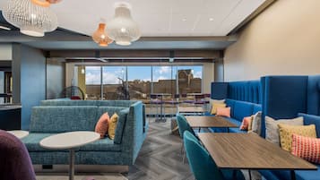 Dagelijks ontbijtbuffet inbegrepen