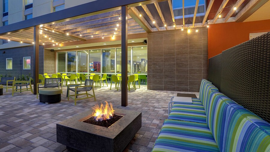 Home2 Suites by Hilton Lakewood Ranch