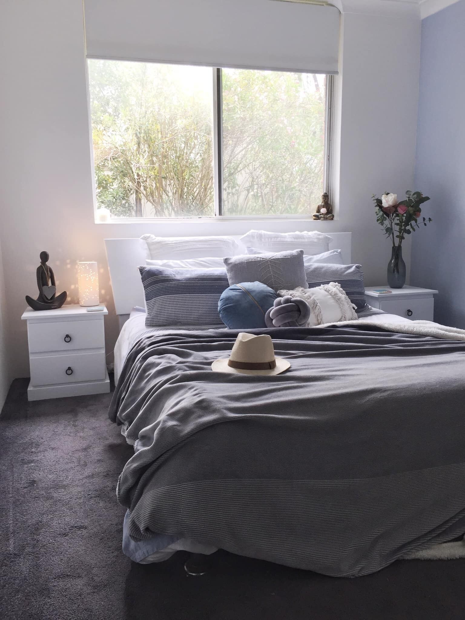 Chic designer garden apartment moments from beach! — image 9