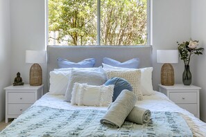2 chambres, fer et planche à repasser, Wi-Fi, draps fournis