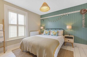 3 Schlafzimmer, laptopgeeigneter Arbeitsplatz, Bügeleisen/Bügelbrett
