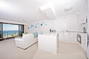 Interior - Ocean View Waterfront Apartment Gold coast (gold coast)