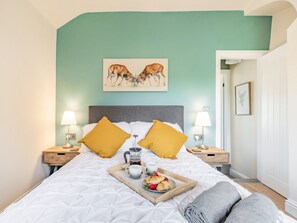 2 室のベッドルーム、WiFi (無料)、ベッドシーツ