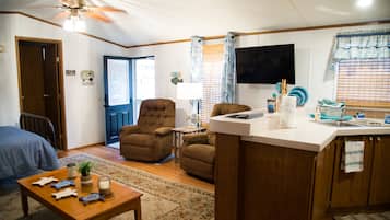 2 habitaciones, escritorio, wifi gratis y ropa de cama