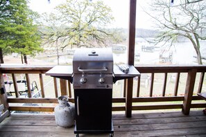 Property grounds - Lake front retreat, covered boat dock, large deck, fenced play area, RV parking (Eufaula)