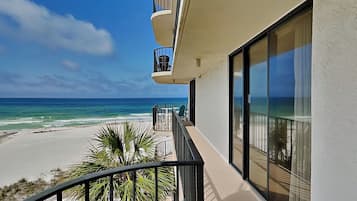 Condo (T3 301 - No Pets) | Property amenity