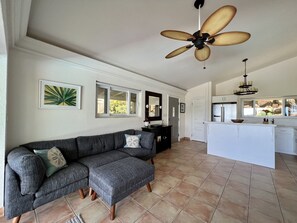 Smart TV, stereo - Ylang Ylang Luxury 2 Suite Villa - Cruz Bay, St. John (Cruz Bay)