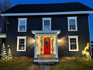 Exterior detail - The Stanley Schooner House (Milbridge)
