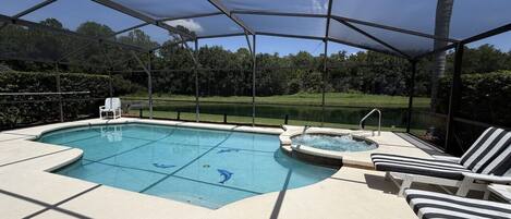 Opvarmet pool