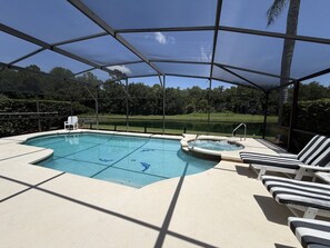 Beheizter Pool