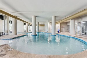 Piscine couverte, piscine extérieure