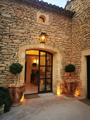 Ancienne Bergerie au Cœur de Gordes et de la Provence