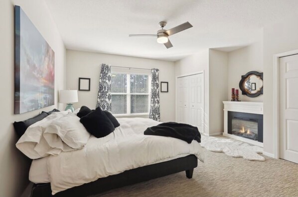 3 habitaciones, escritorio, wifi gratis y ropa de cama