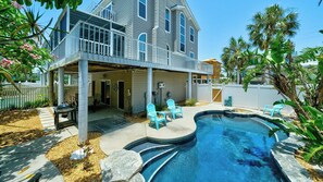 Unclassified image, 5 of 38, button