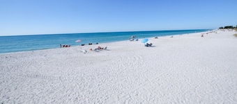 Starfish Landing in Holmes Beach