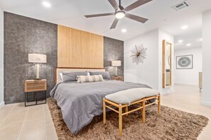 3 chambres, bureau, fer et planche à repasser, Wi-Fi gratuit