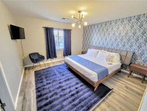 3 chambres, fer et planche à repasser, Wi-Fi gratuit, draps fournis