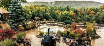 Chalet Orion, Lanaudière, spa, lake access, family-friendly and petfriendly