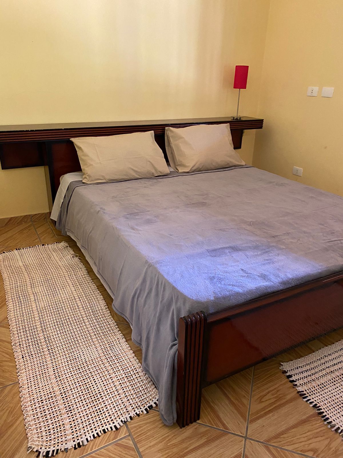 4 bedrooms, desk, iron/ironing board, free WiFi