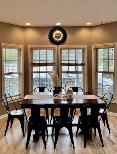 Poolside Bliss! Private Beach! Renovated home w/ pool & 5 min cart ride to beach