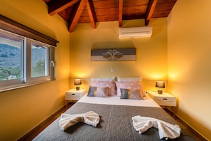 2 عدّة غرف نوم ومكواة/لوح كي وواي فاي مجانًا وملاءات أسرّة