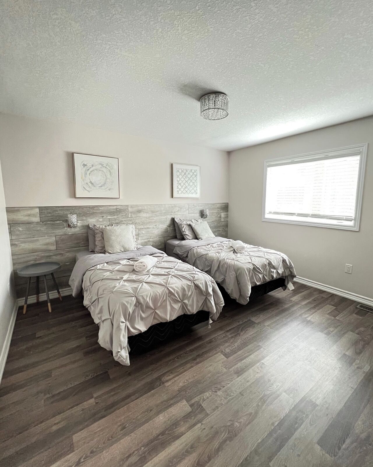 2 chambres, fer et planche à repasser, Wi-Fi gratuit, draps fournis