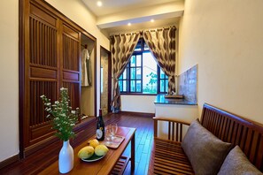 Familjerum för fyra | Egyptiska bomullslakan, sängtillbehör av högsta kvalitet och duntäcken