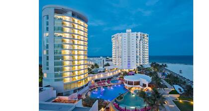 BEAUTIFUL SUITE NEAR THE BEACH NICE SUNSETS
